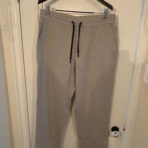 Lululemon athletic sweatpants XL Great condition